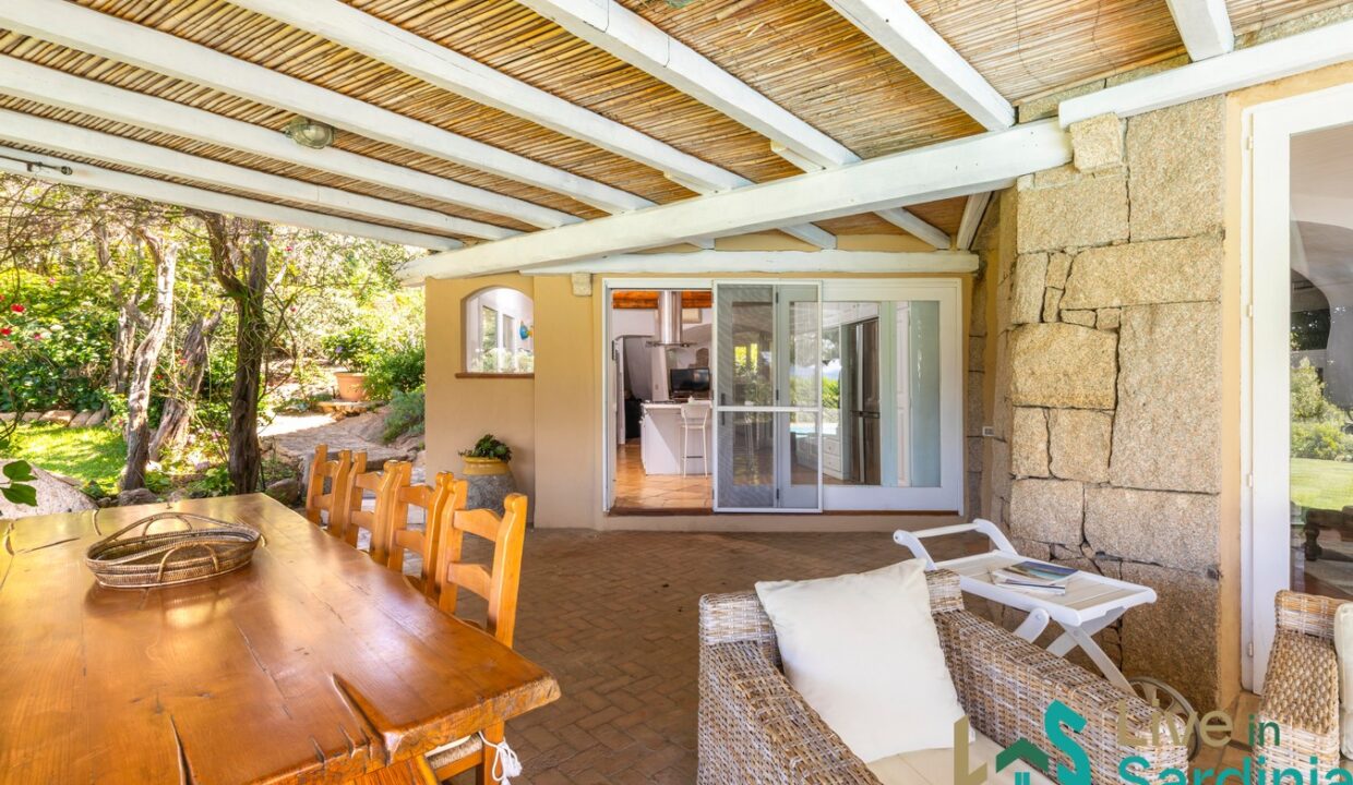 Sea-View-Villa-for-Sale-in-La-Celvia-Porto-Cervo (15)
