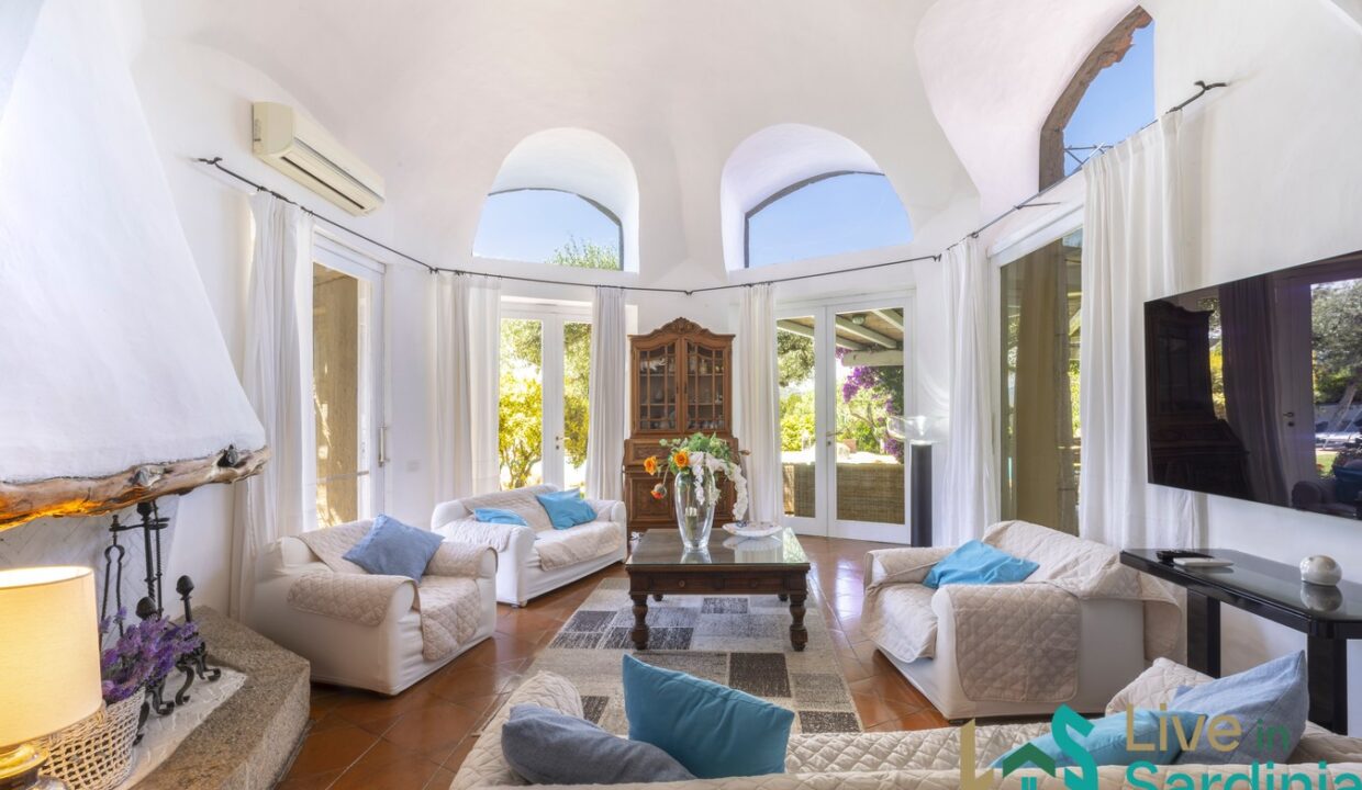 Sea-View-Villa-for-Sale-in-La-Celvia-Porto-Cervo (18)