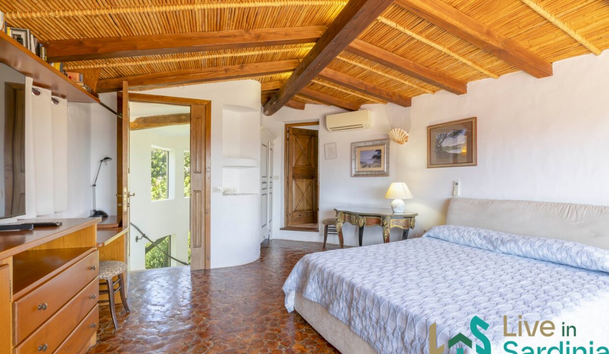Sea-View-Villa-for-Sale-in-La-Celvia-Porto-Cervo (28)