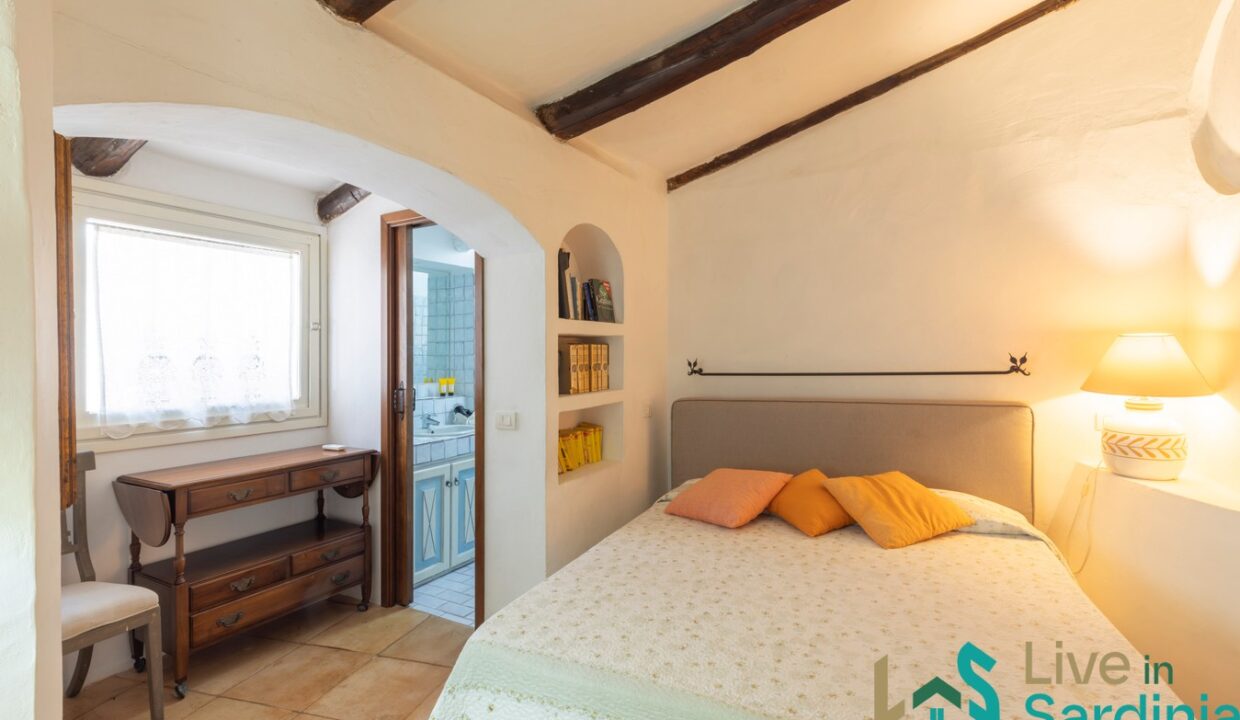 Sea-View-Villa-for-Sale-in-La-Celvia-Porto-Cervo (32)