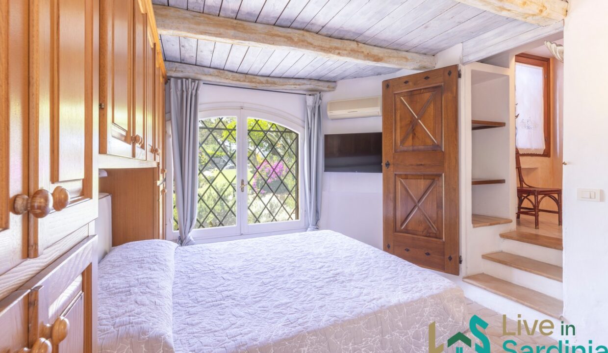 Sea-View-Villa-for-Sale-in-La-Celvia-Porto-Cervo (35)