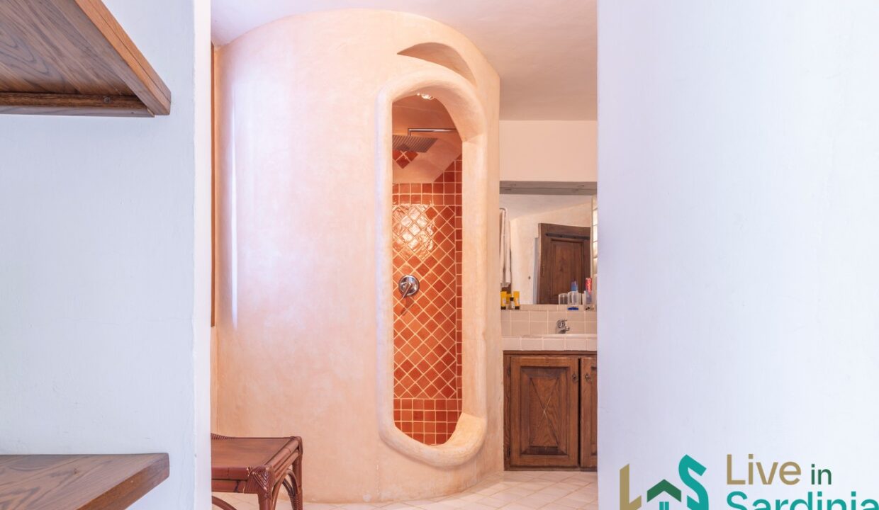 Sea-View-Villa-for-Sale-in-La-Celvia-Porto-Cervo (37)