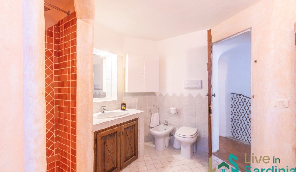 Sea-View-Villa-for-Sale-in-La-Celvia-Porto-Cervo (38)