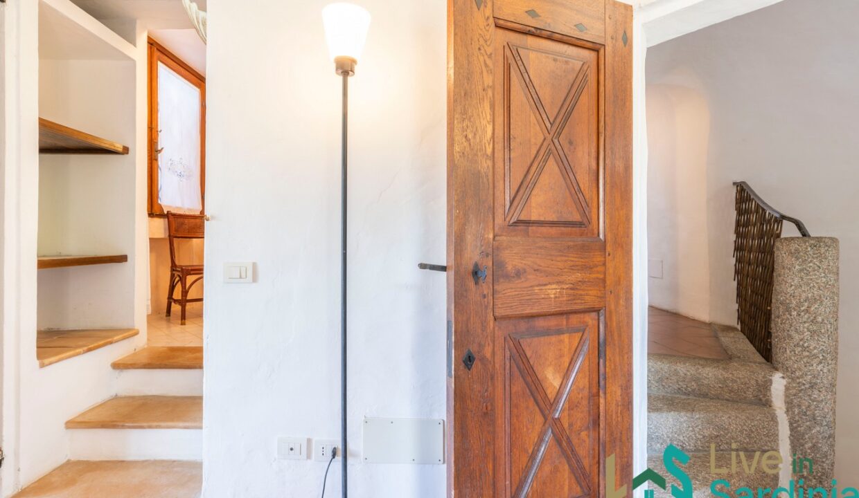 Sea-View-Villa-for-Sale-in-La-Celvia-Porto-Cervo (39)
