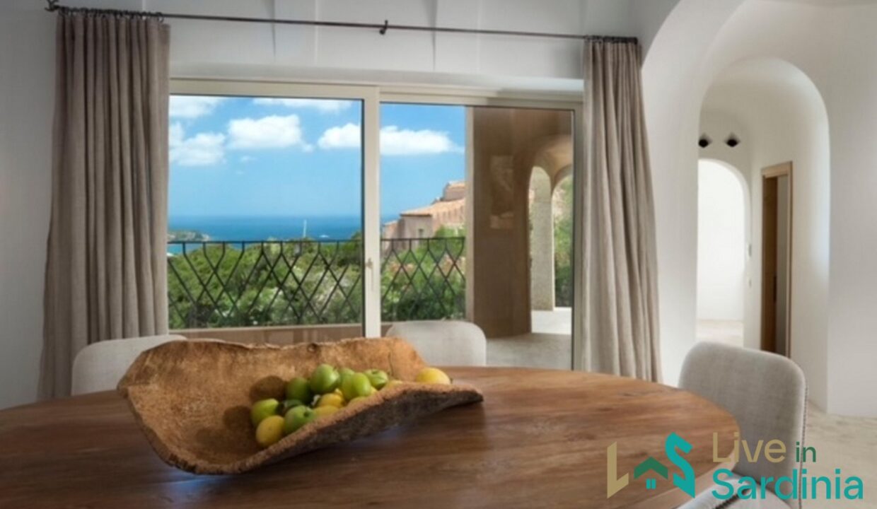 Villa-With-Sea-View-For-Sale-In-Costa-Smeralda (11)