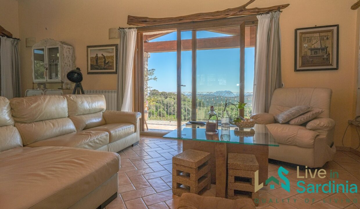 Countryside-Villa-for-Sale-in-Telti (12)