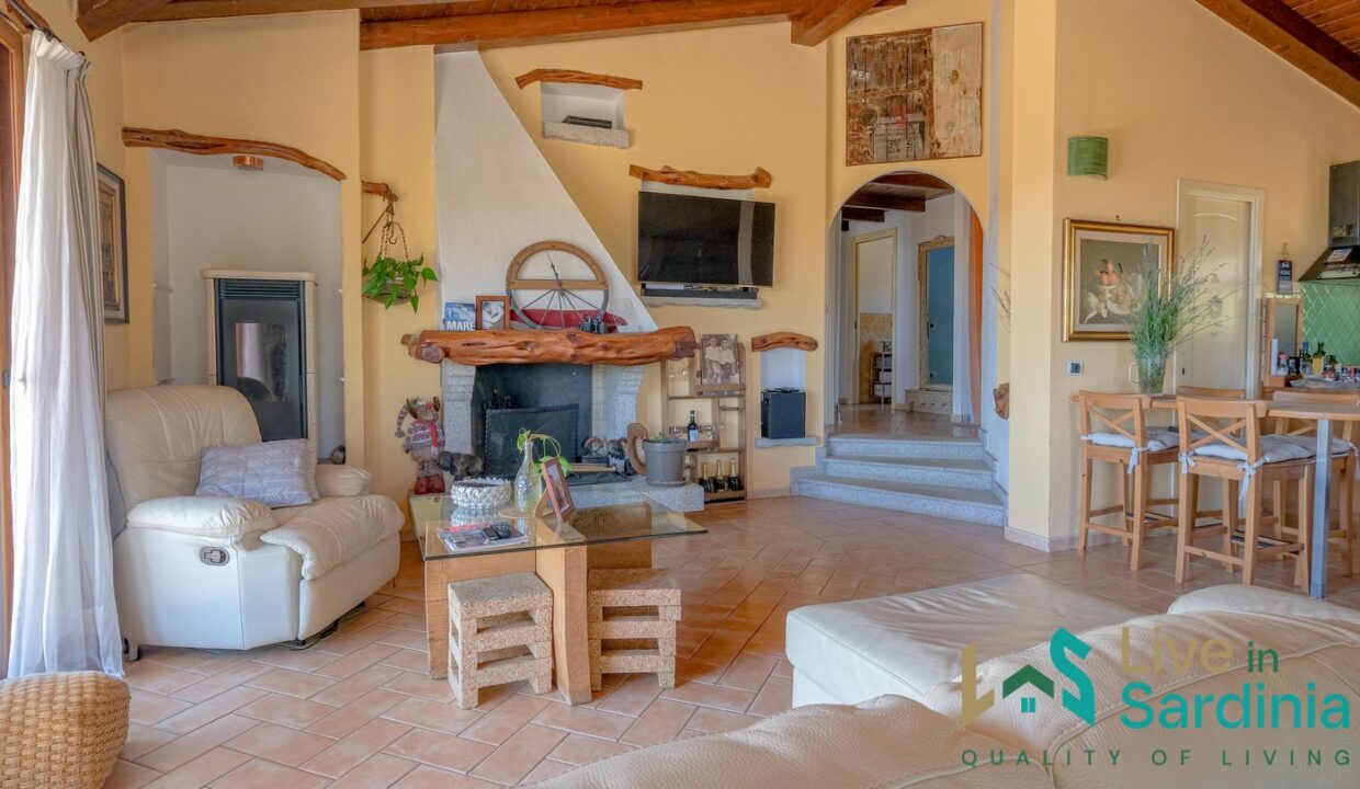 Countryside-Villa-for-Sale-in-Telti (9)
