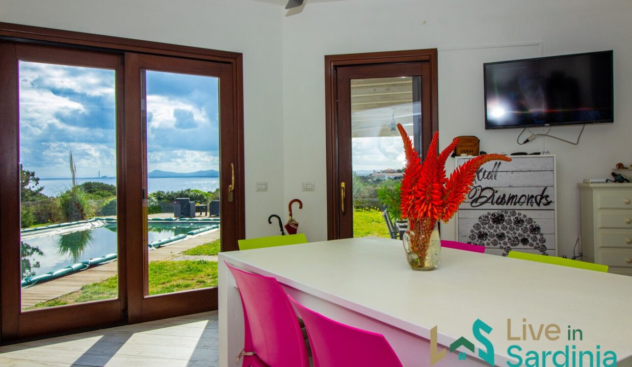 Sea-View-Villa-For-Sale-Stintino (29)